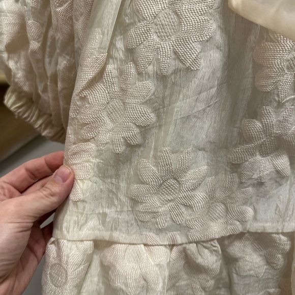 Armoire Elegant Cream Mini Dress - Picture 4 of 4